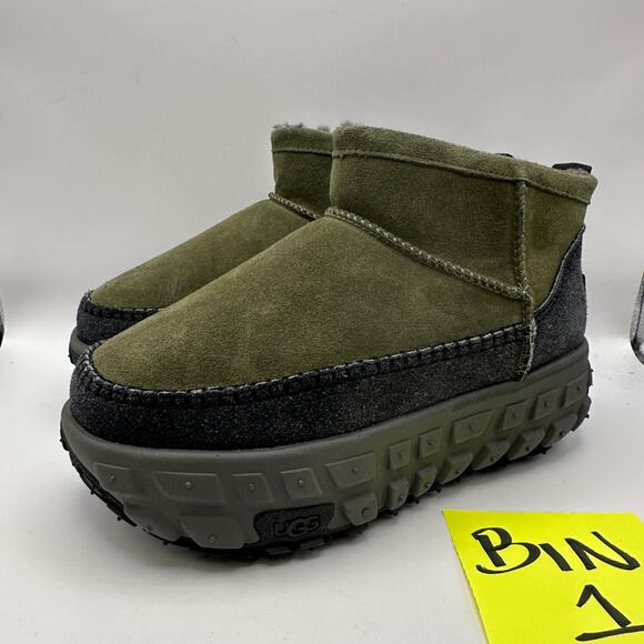 UGG VENTURE DAZE MEN'S 6 WOMEN'S 7 ULTRA MINI OLIVE GREEN BOOTS 1158200 - Picture 1 of 4